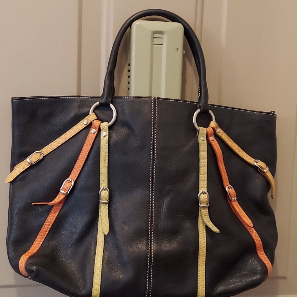 Claudia Firenze  Black Tote bag with colorfully leather straps in the front ♥️